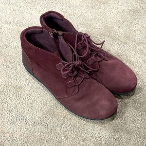 Clark’s Burgundy Suede Shoes